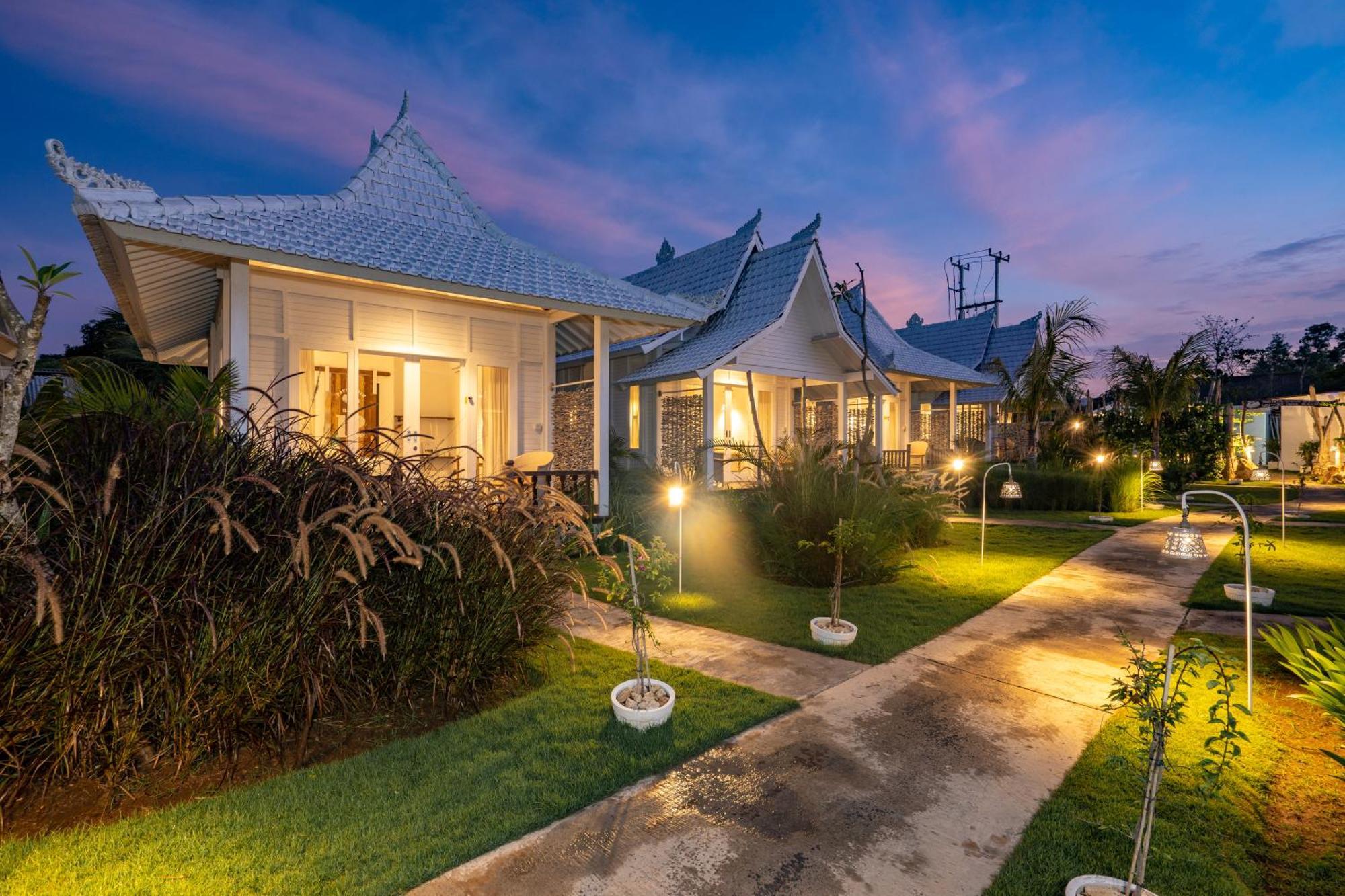 Paus Putih Hotel Нуса-Лембонган Екстер'єр фото
