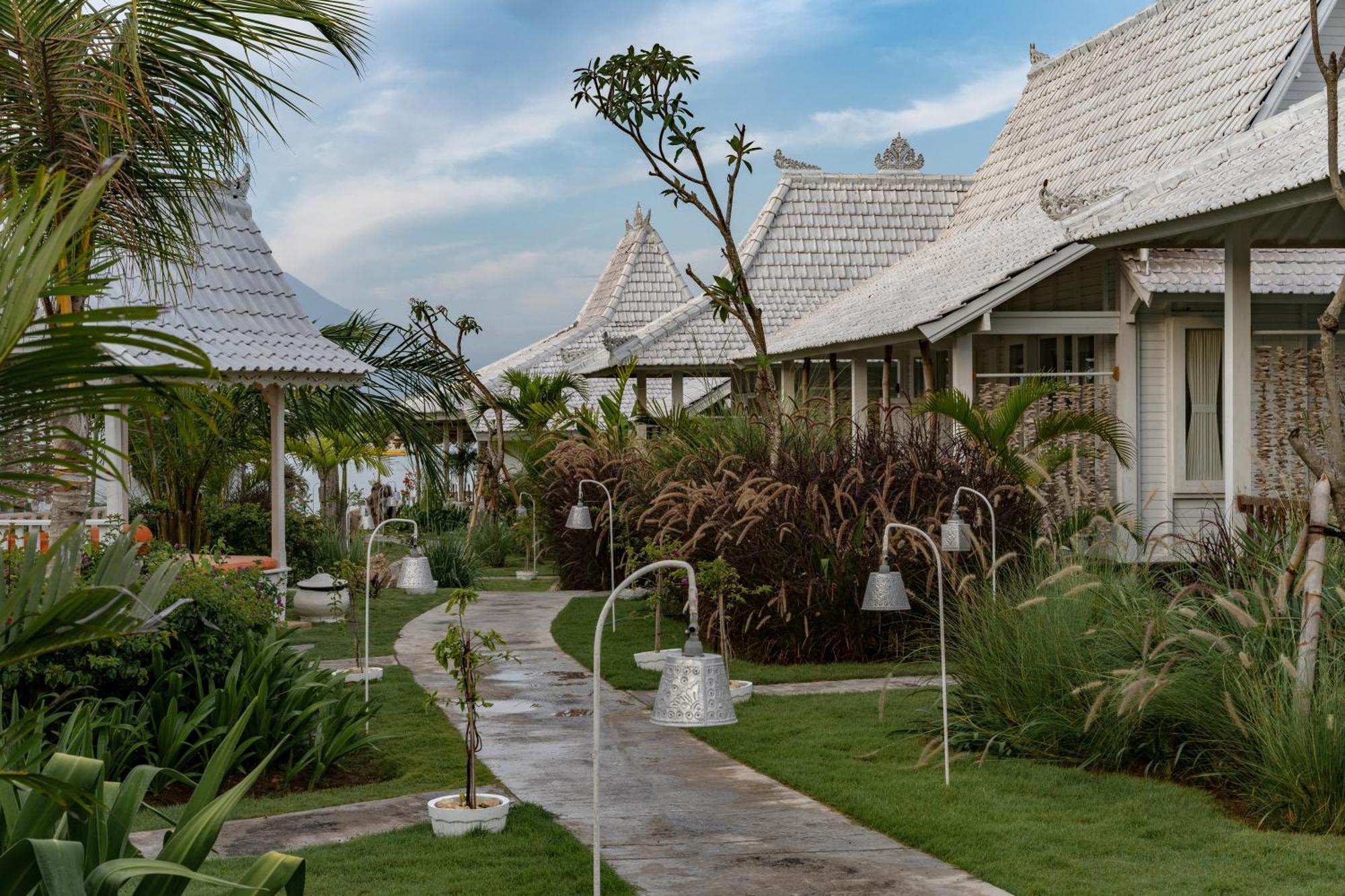 Paus Putih Hotel Нуса-Лембонган Екстер'єр фото