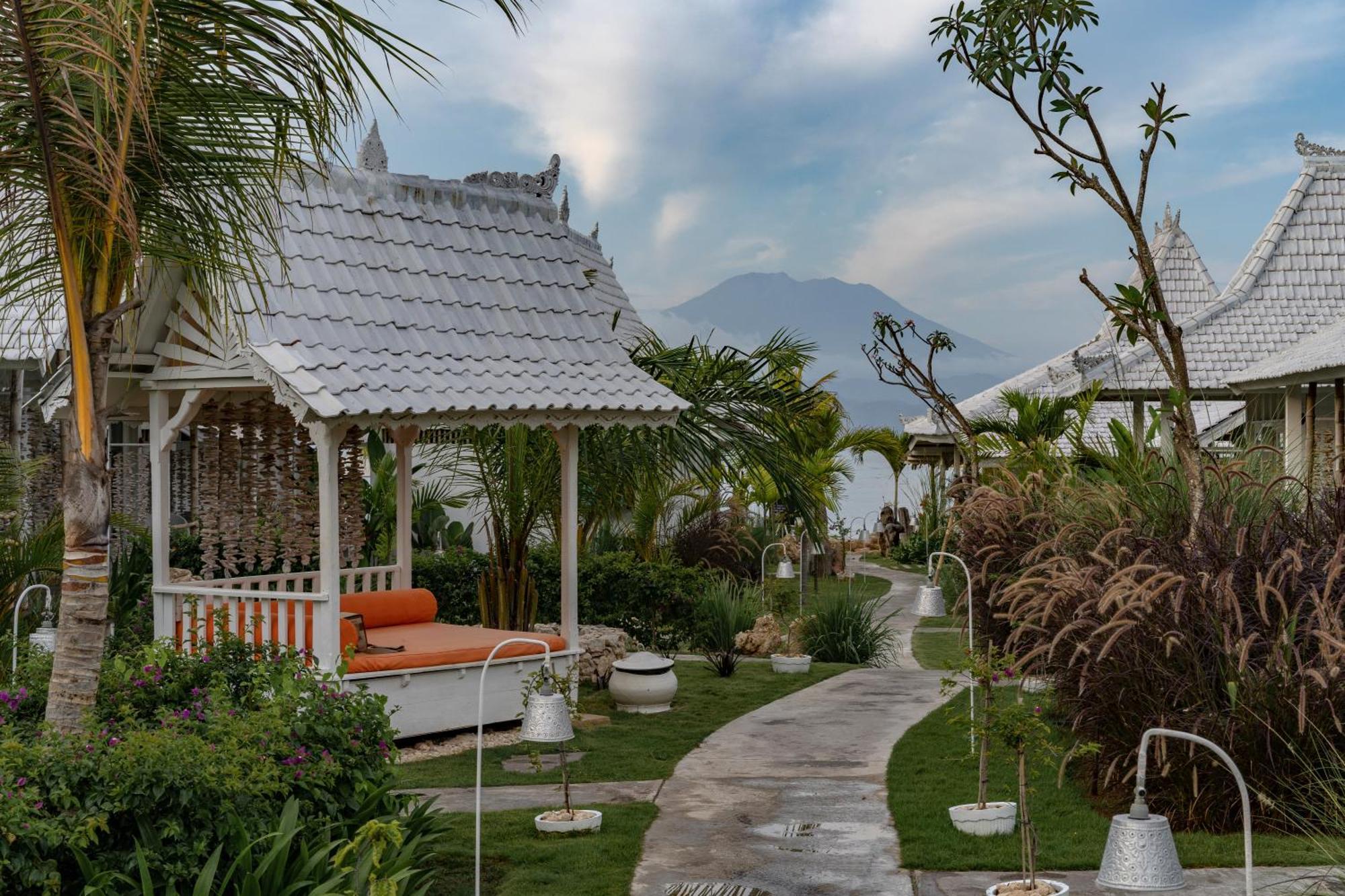 Paus Putih Hotel Нуса-Лембонган Екстер'єр фото