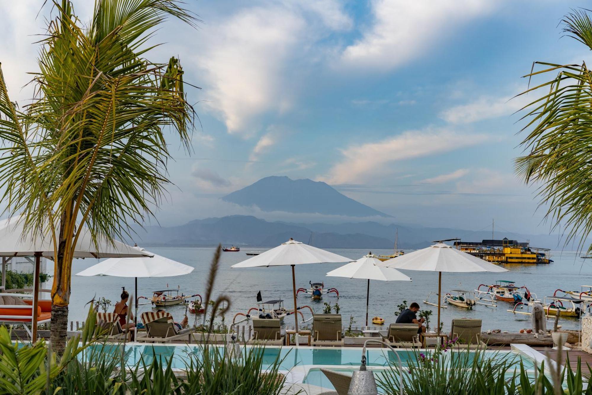 Paus Putih Hotel Нуса-Лембонган Екстер'єр фото